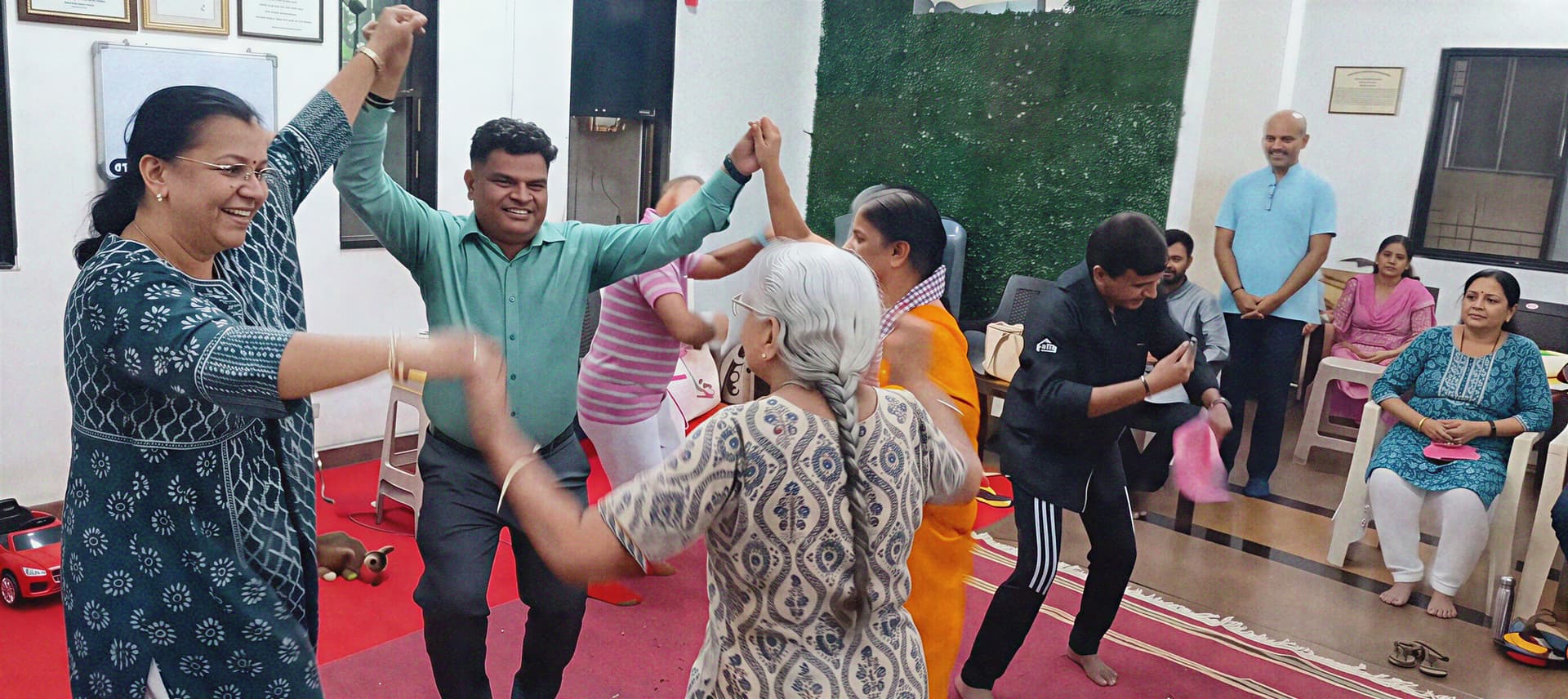 A Day of Devotion and Joy at Karuneshwar Old Age Home. — photo 3